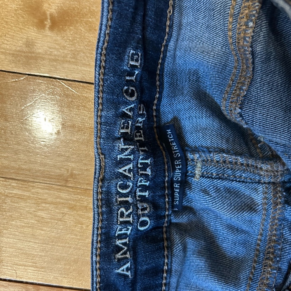American Eagle women’s size 6 X-Long skinny jeans - Picture 3 of 4